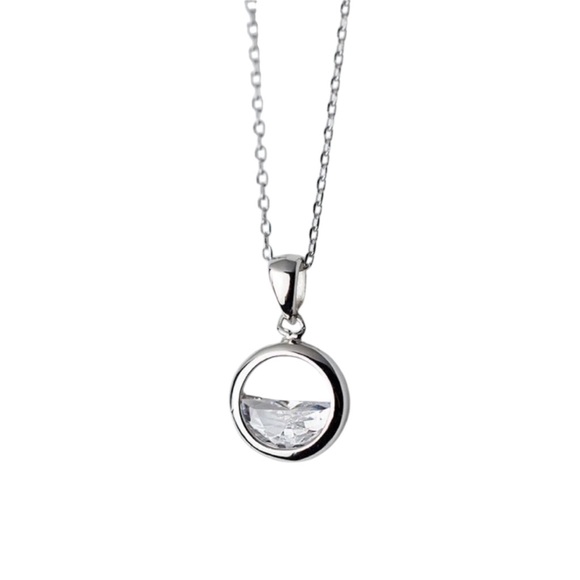 Jewelry - 925 Silver Dainty Crystal Necklace